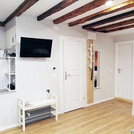 Apartments Carera 42 ロヴィニ エクステリア 写真