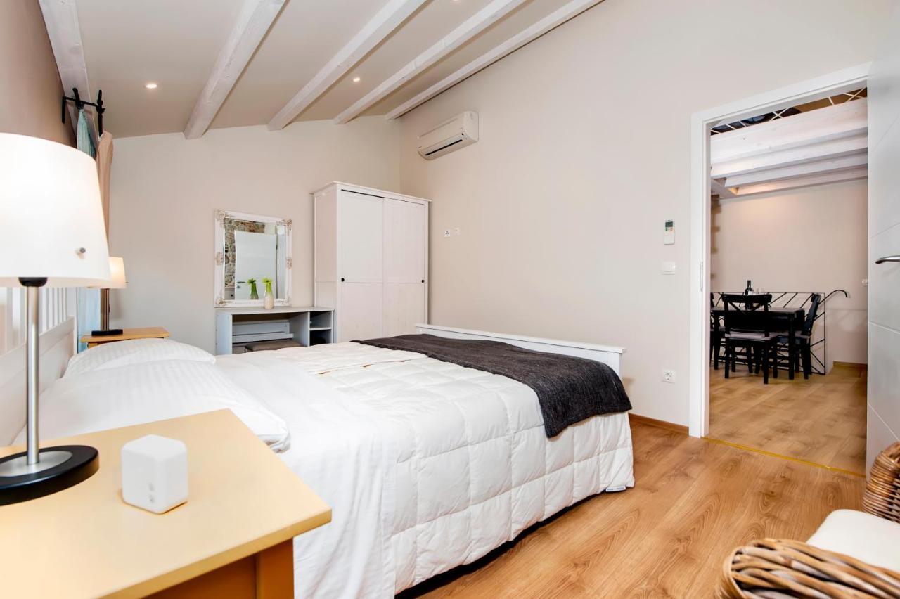 Apartments Carera 42 ロヴィニ エクステリア 写真