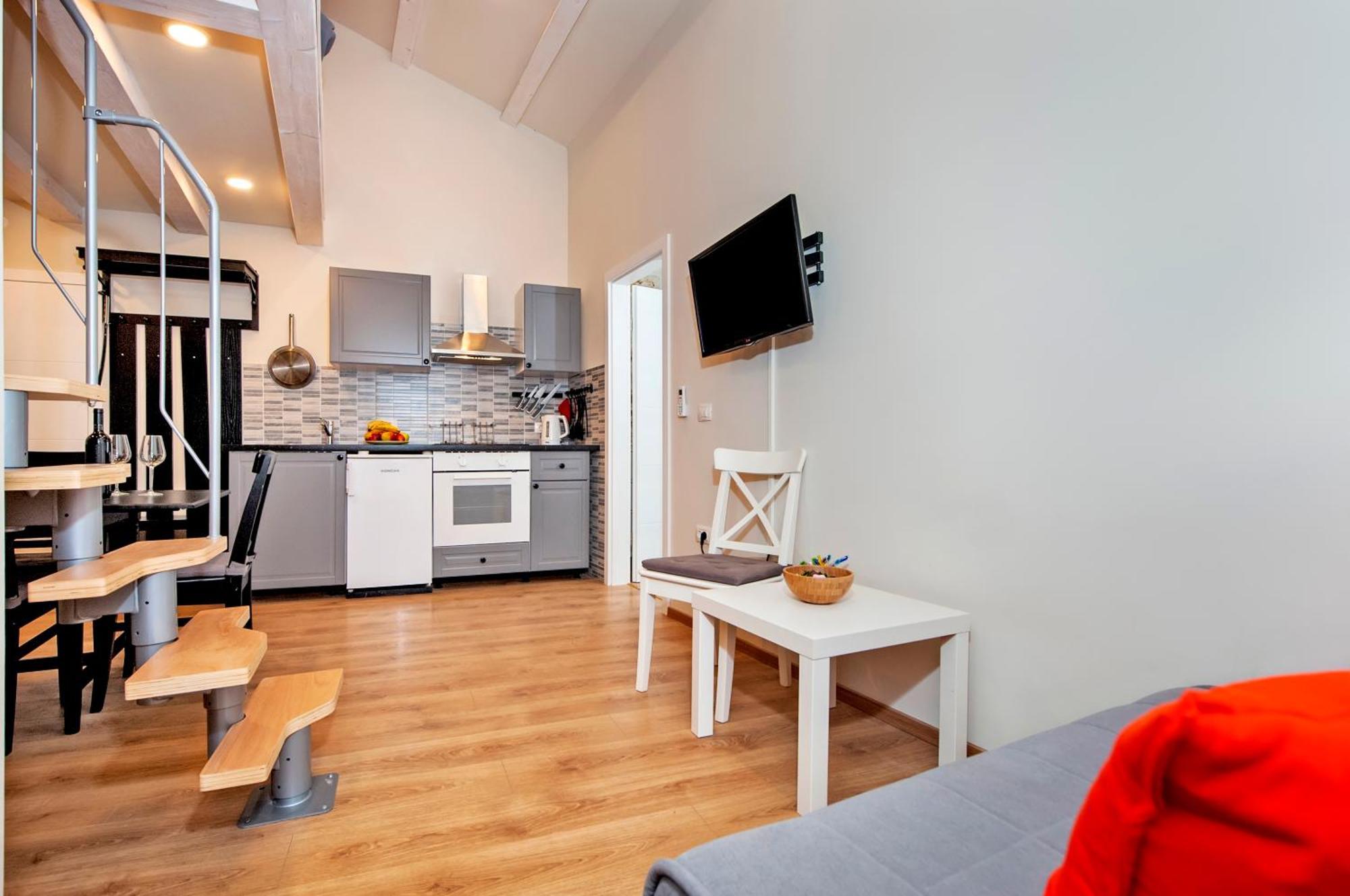 Apartments Carera 42 ロヴィニ 部屋 写真