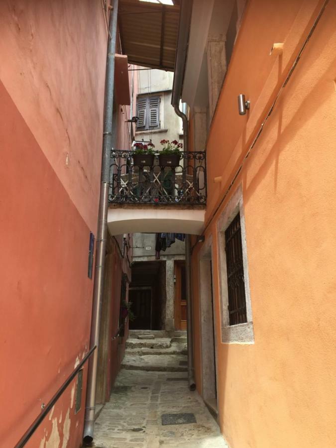 Apartments Carera 42 ロヴィニ エクステリア 写真